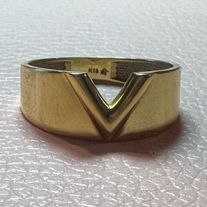 18K Real Gold V-Shaped Ring